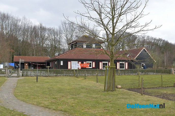 Buitenklussen bij Stichting Natuurboerderij Dalfsen, NL Doet - Foto: Johan Bokma