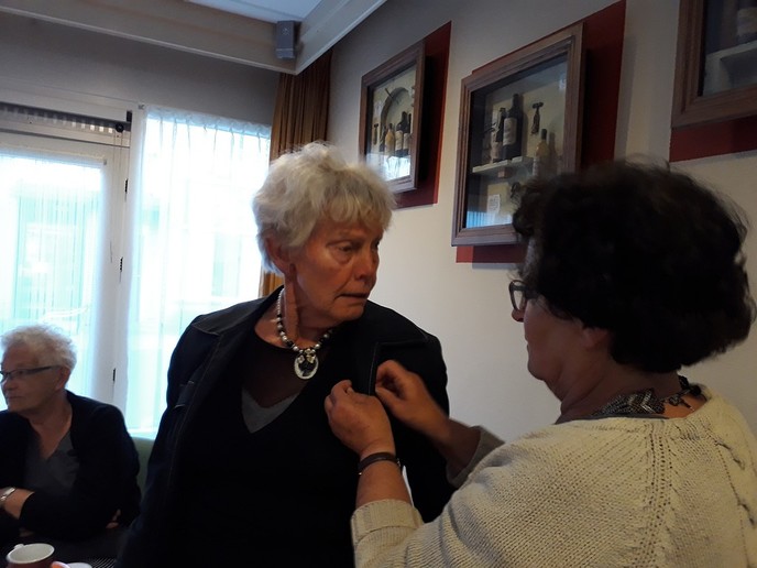 Huldiging Zonnebloem vrijwilligster - Foto: Eigen geleverde foto