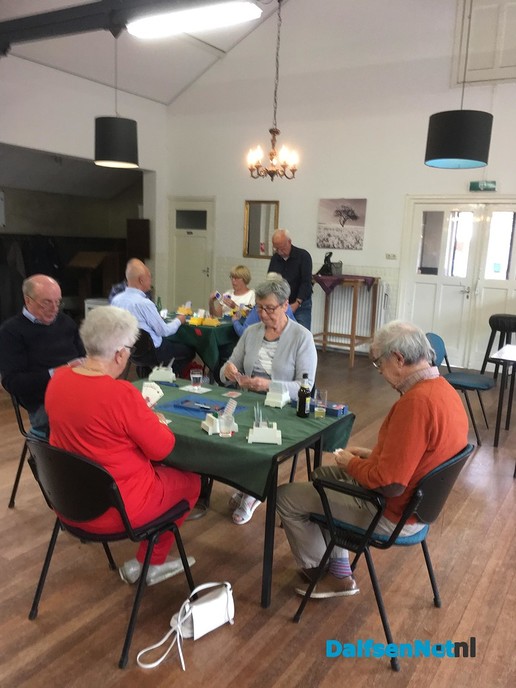 Gezellig bridgen. - Foto: Ingezonden foto
