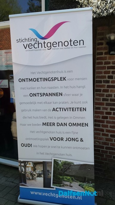 Tweede lustrum Vechtgenotenhuis werd zonnig feest! - Foto: Ingezonden foto