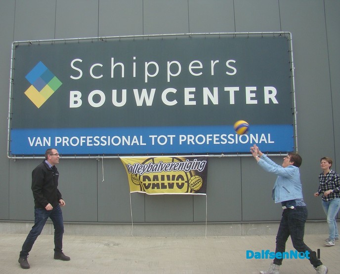 Nieuwe hoofdsponsor zomeravondvolleybal-toernooi - Foto: Ingezonden foto