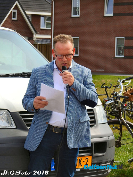 Opening evenemententerrein / Wolfsteeg en het bankje aan de Vecht - Foto: H.G. Foto