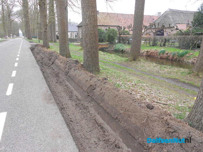 Herleggen bermkeien Heinoseweg