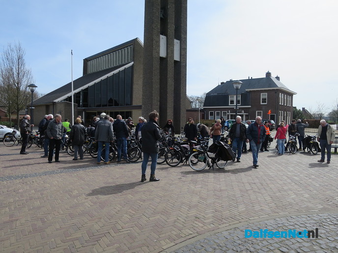 De solextoer voor het DNA van Hoonhorst - Foto: Wim