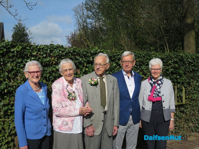 De heer en mevrouw Kuiper 60 jaar getrouwd - Foto: Wim