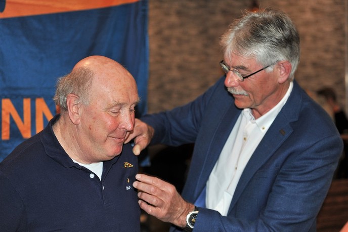 Pieter van Savoyen krijgt gouden speld - Foto: Eigen geleverde foto