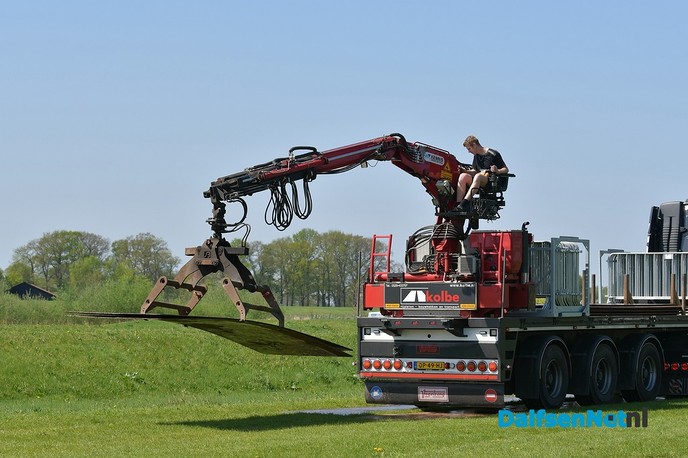 Voorbereidingen in volle gang, Oranjevereniging Dalfsen - Foto: Johan Bokma