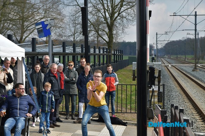 Spektakel op het perron bij het Oude Station - Foto: Johan Bokma