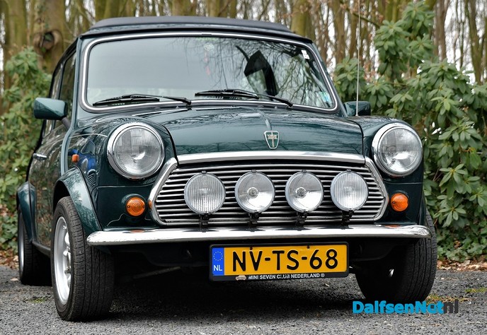 Minirijders starten paasrit bij de Witte Gans - Foto: Johan Bokma