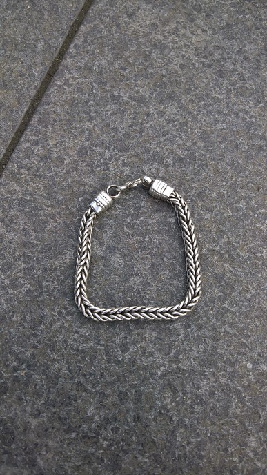 Armbandje gevonden - Foto: Eigen geleverde foto