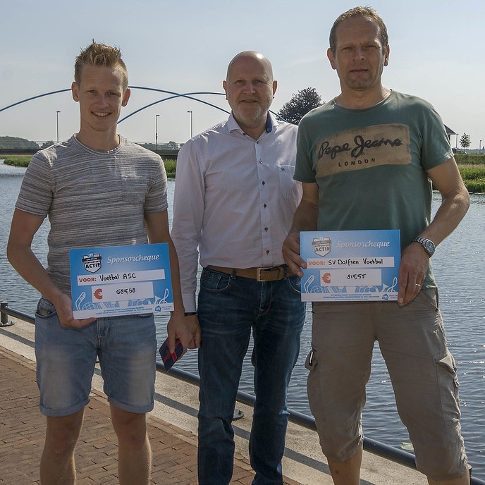 Uitreiken prijzen AH Supportersactie - Foto: Paul Scholten