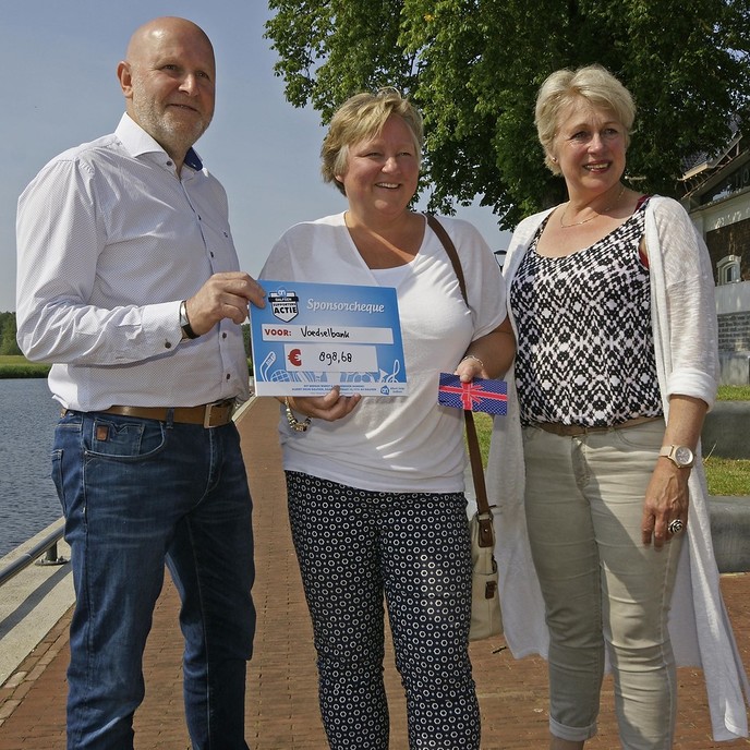 Uitreiken prijzen AH Supportersactie - Foto: Paul Scholten
