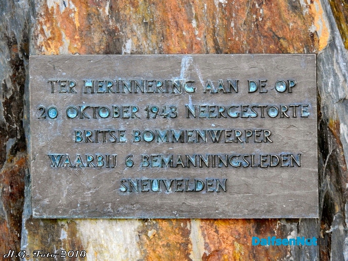 4 mei herdenking in Oudleusen. - Foto: H.G. Foto