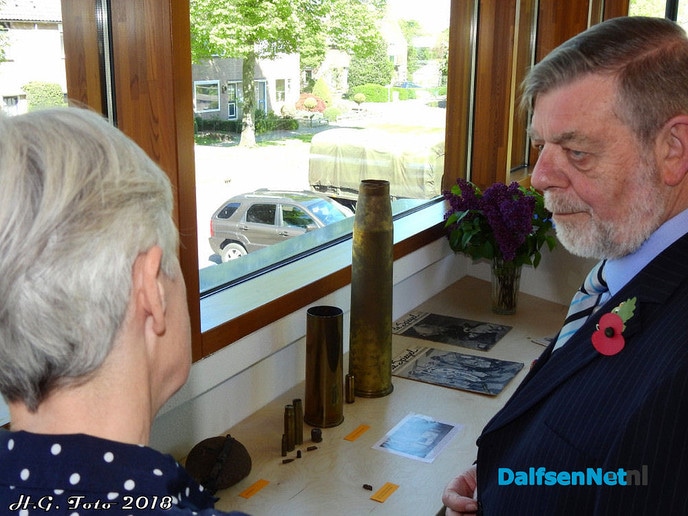 4 mei herdenking in Oudleusen. - Foto: H.G. Foto