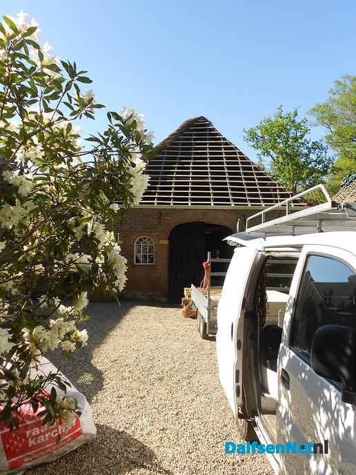 Perfect weer om met een rieten dak bezig te gaan