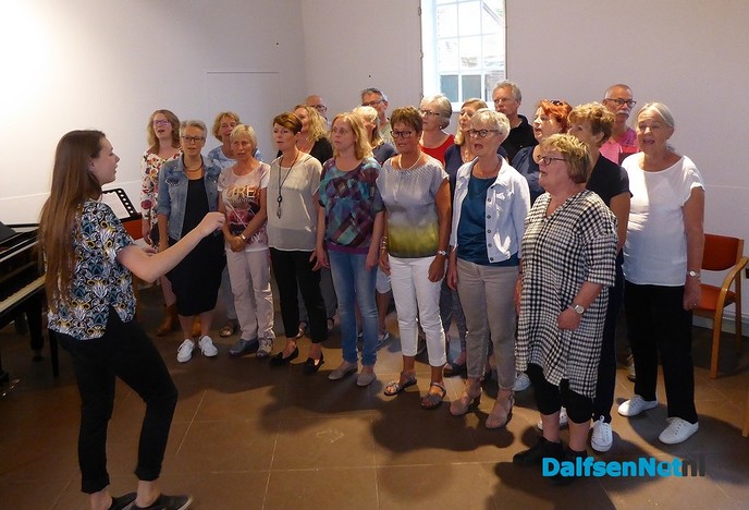 Open repetitie Popkoor 4EverYoung dinsdagavond 8 mei - Foto: Ingezonden foto