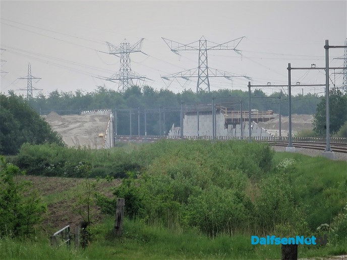 Bouw spoorviaduct N340 in volle gang - Foto: Wim