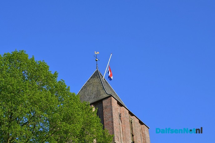 Dalfsen herdenkt de slachtoffers van de 2e Wereldoorlog - Foto: Johan Bokma