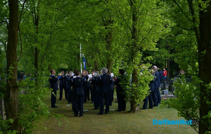 Dalfsen herdenkt de slachtoffers van de 2e Wereldoorlog - Foto: Johan Bokma