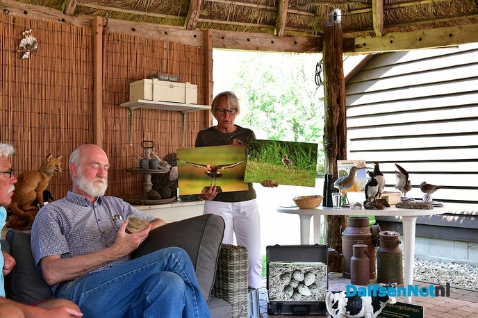 Natuur en Milieu Overijssel overhandigt educatieve natuurkist aan Zorgspectrum Het Zand - Foto: Johan Bokma