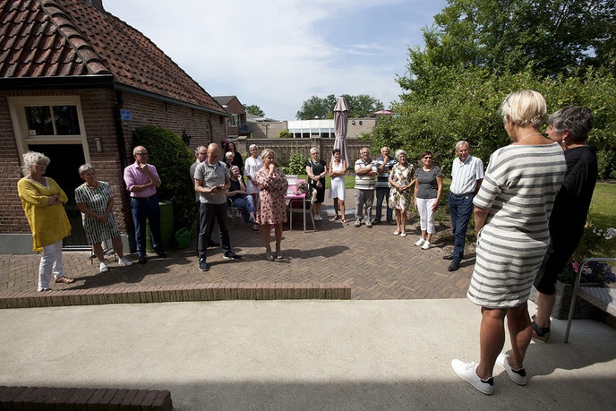 Het nieuwe logo is gehesen bij hospice - Foto: Geert Bistervels