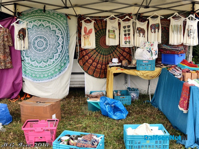Festival terrein Living Village wordt steeds mooier. - Foto: H.G. Foto