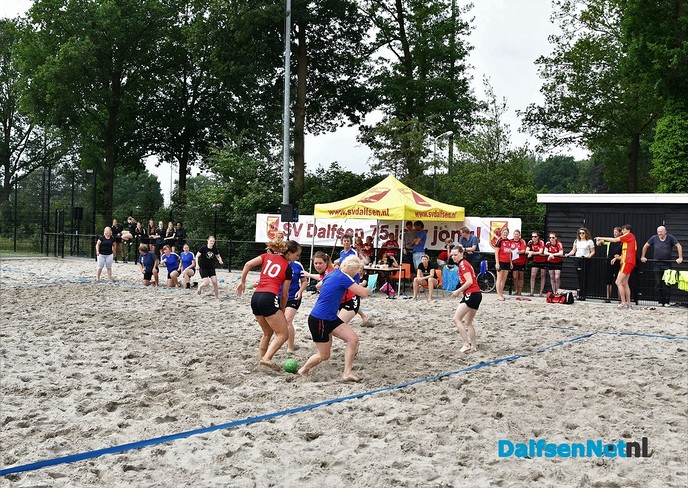 Opening beachveld Sportpark Gerner - Foto: Johan Bokma