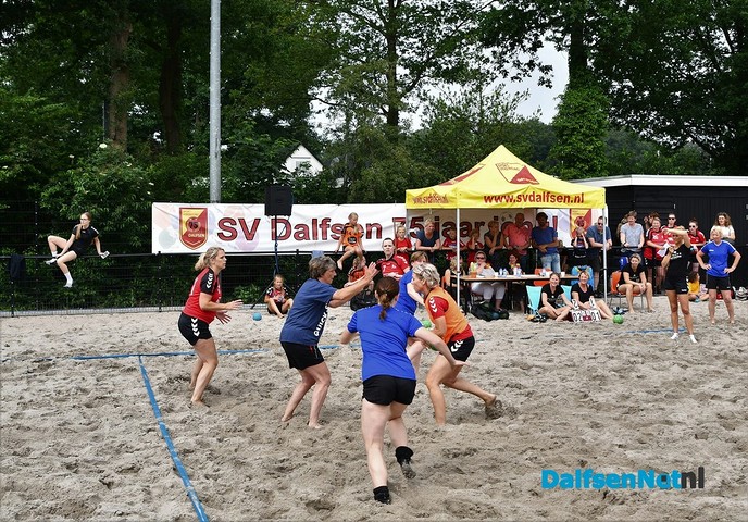 Opening beachveld Sportpark Gerner - Foto: Johan Bokma