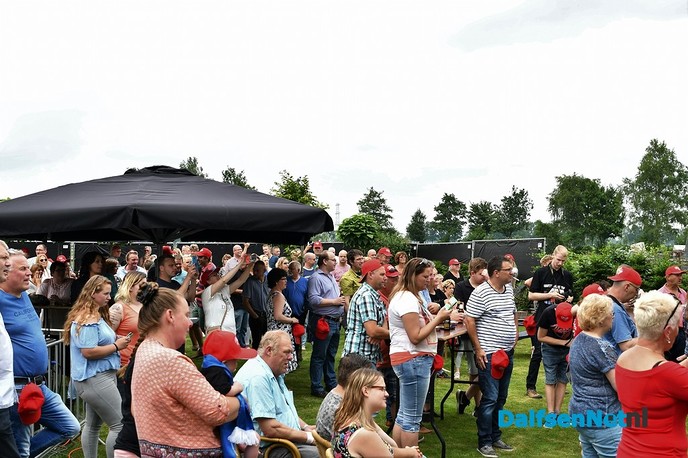 Een groot feest zondagmiddag Thuis bij Harten 10 - Foto: Johan Bokma
