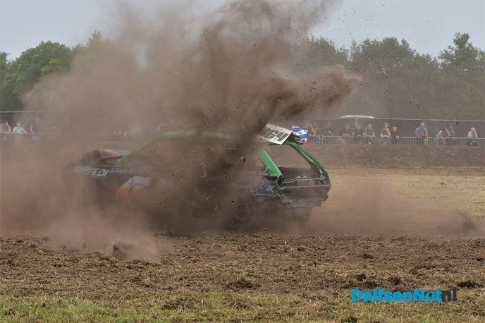Veel nieuwe modellen auto’s na rodeo - Foto: Johan Bokma