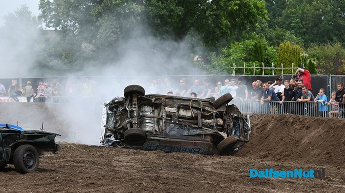Veel nieuwe modellen auto’s na rodeo - Foto: Johan Bokma