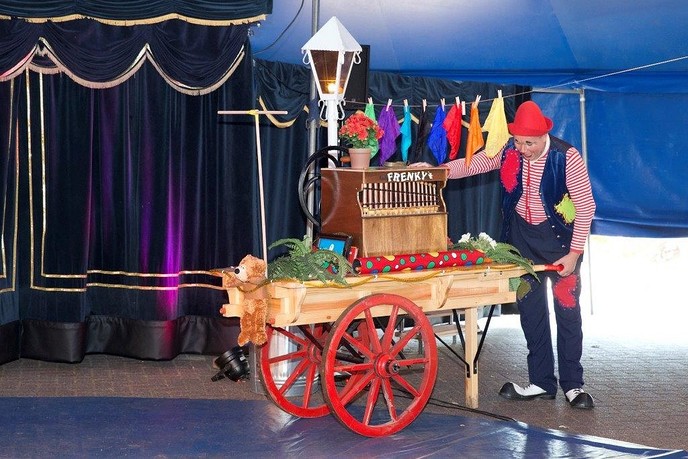 Vrienden van Rosengaerde bieden circusvoorstelling aan - Foto: Geert Bistervels