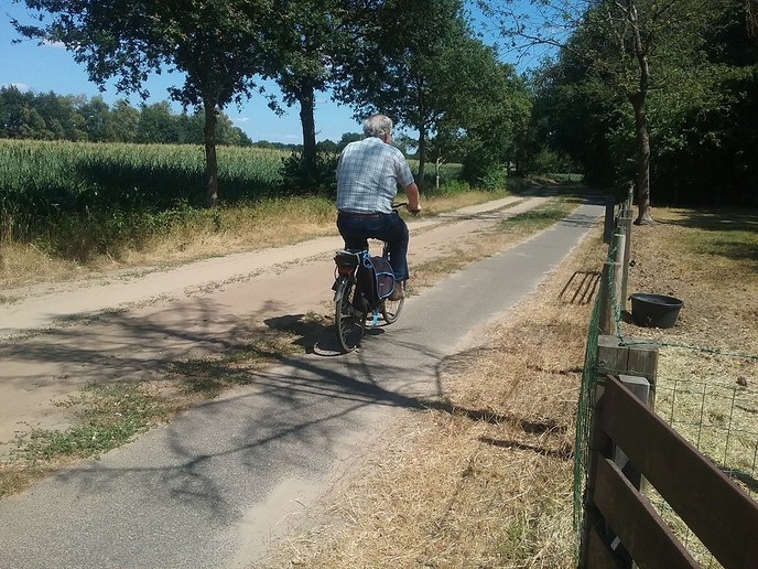 Zet fietsers niet in de stof - Foto: Eigen geleverde foto
