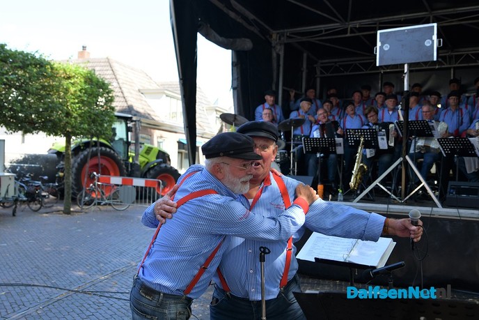 Blauwe Bogen Dag zucht onder de warmte - Foto: Johan Bokma