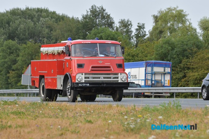 Publiek geniet langs A28 van uittocht Truckstar Festival - Foto: Johan Bokma
