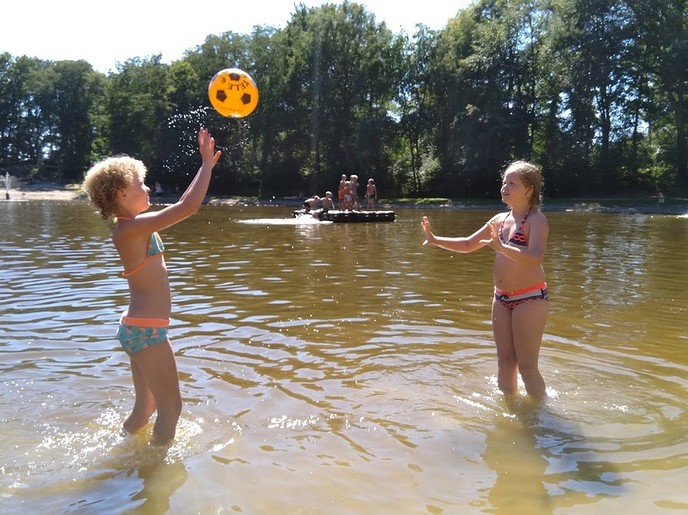 Natuurbad Lemelerveld deze week ook ’s avonds open - Foto: Eigen geleverde foto