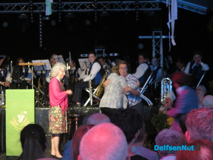25 jaar sproeifeest met een indrukwekkende tentviering - Foto: Wim