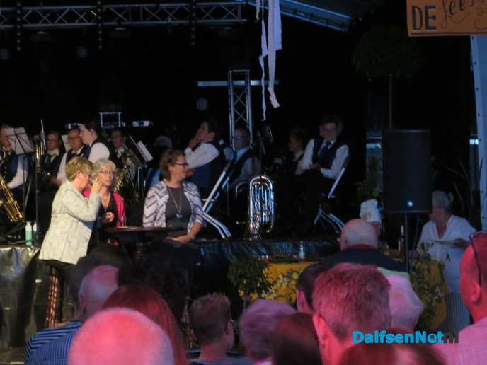 25 jaar sproeifeest met een indrukwekkende tentviering - Foto: Wim