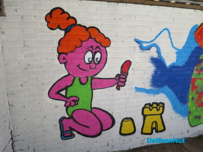 Oude rijwielstalling pimpen bij de school in Hoonhorst - Foto: Wim