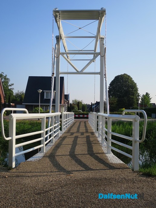 Een nieuwe brug aan het Jaagpad te Lemelerveld - Foto: Wim