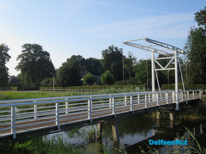 Een nieuwe brug aan het Jaagpad te Lemelerveld - Foto: Wim