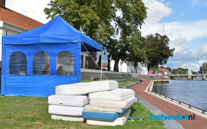 Vanavond een geweldig spektakel in Dalfsen aan de Vecht! - Foto: Johan Bokma