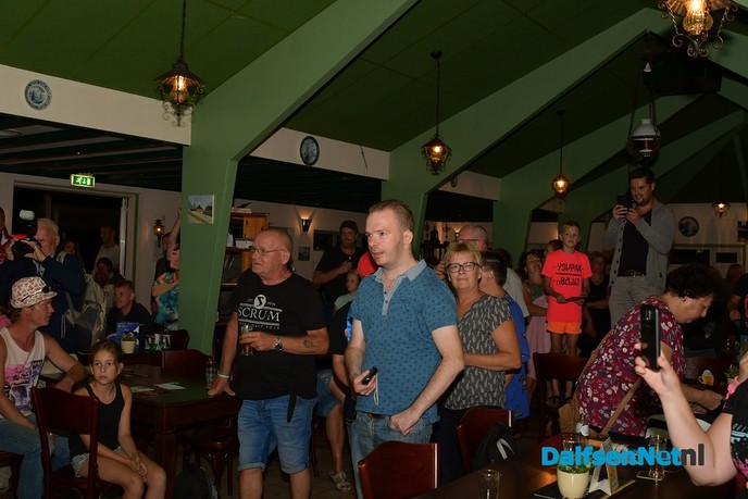 Een geweldig feest met Harten 10 op de camping - Foto: Johan Bokma