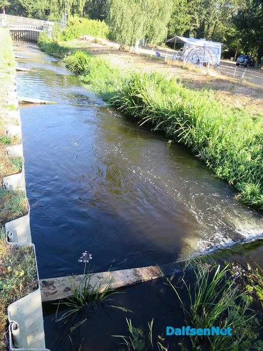 De Vecht houdt het water vast als buffer - Foto: Wim