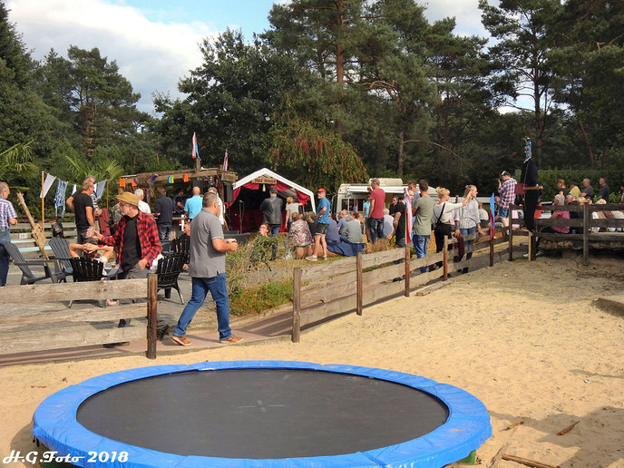 Dutch cigarbox guitar festival bij Calluna