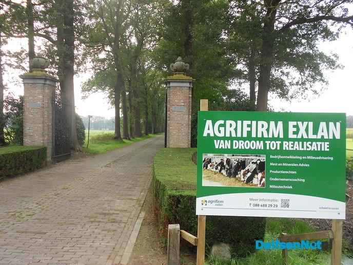 Prachtige stallen in aanbouw