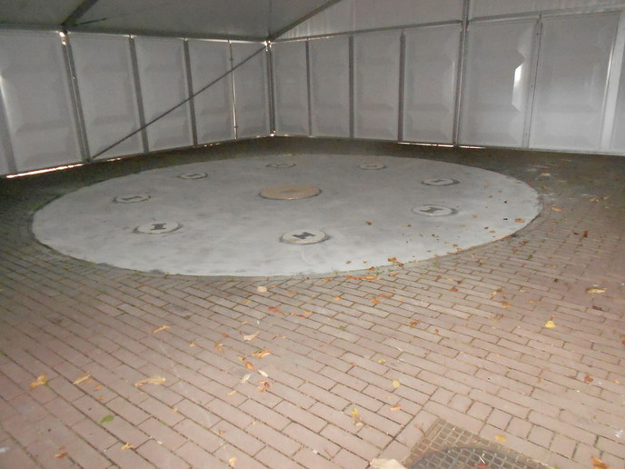 Fontein steentjes er uit