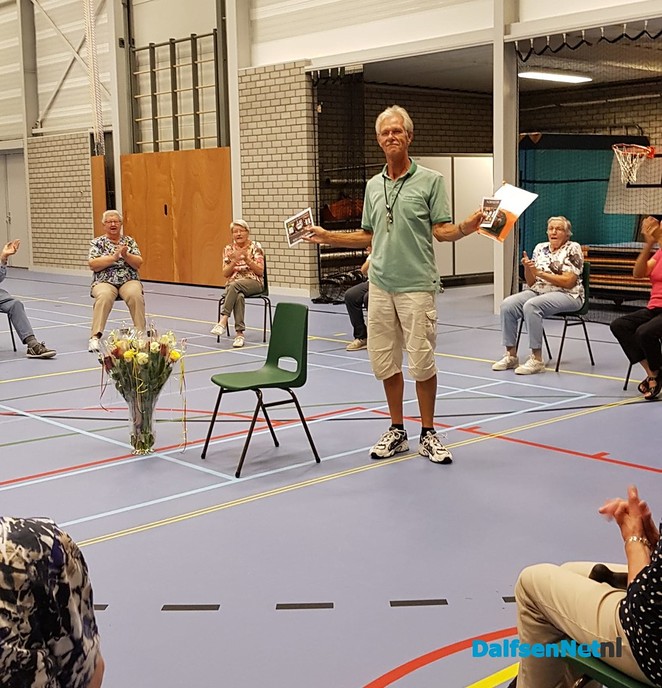 Karel Beck 40 jaar docent Bewegen - Foto: Ingezonden foto