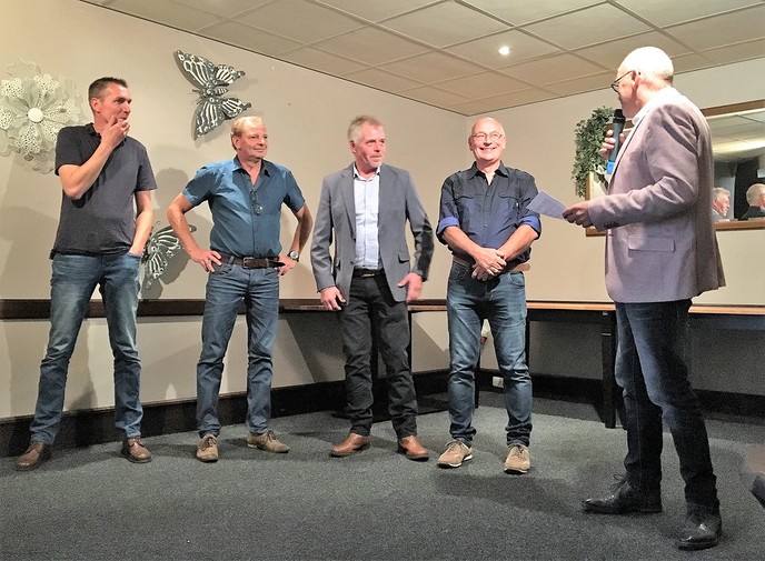 Maar liefst 4 jubilarissen Bouwbedrijf Bongers b.v. - Foto: Eigen geleverde foto
