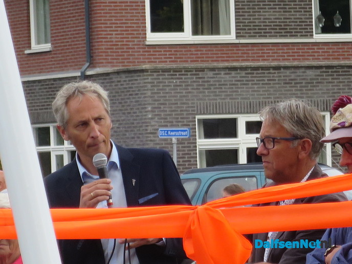 Het DNA “kerkbrugje” Lemelerveld feestelijk geopend - Foto: Wim